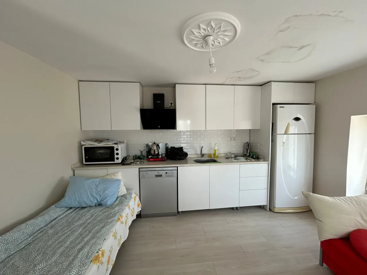 GELİBOLU YÜLÜCEDE 258m² ARSA İÇİNDE BAHÇELİ MÜSTAKİL KÖY EVİ - görsel 6