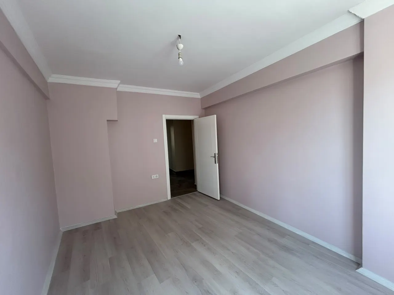 GELİBOLU ÇARŞI MERKEZİNDE 3+1 YENİ TADİLATLI SATILIK DAİRE - görsel 13