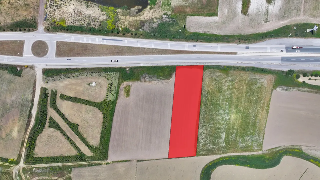 GELİBOLU YAZICIZADE MAHALLESİNDE ASFALT YOLA CEPHELİ 3,290m2 - görsel 3