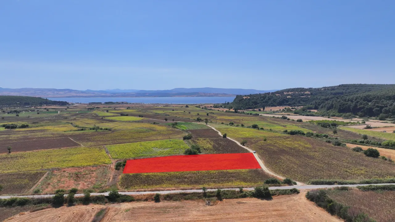 ÇANAKKALE ECEABAT YALOVA KÖYÜNDE 6.061 m² YATIRIMLIK TARLA - görsel 5
