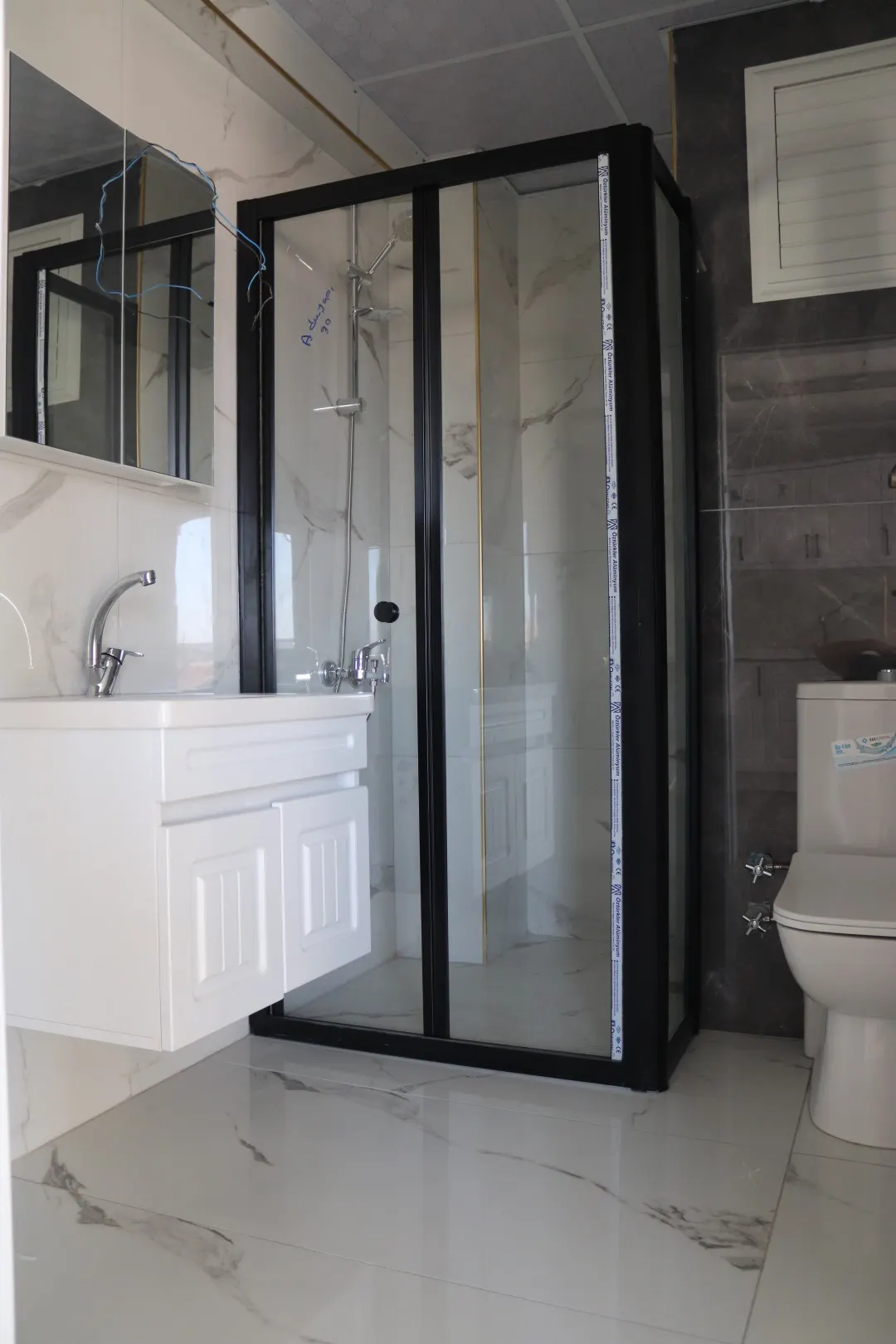 GELİBOLU’NUN EN GÖZDE LOKASYONLARINDAN BİRİNDE  ÖN CEPHE SIFIR  1+1   53 m² SATILIK DAİRE - görsel 8