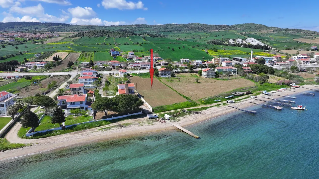 GELİBOLU BURHANLIDA KÖPRÜ MANZARALI SIFIR DENİZ 3.788m2 ARAZİ