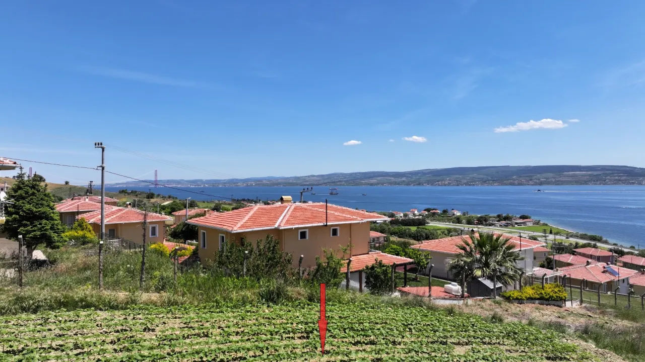 ÇANAKKALE GELİBOLU BURHANLI'DA BOĞAZ MANZARALI 8,062m2 TARLA - görsel 9