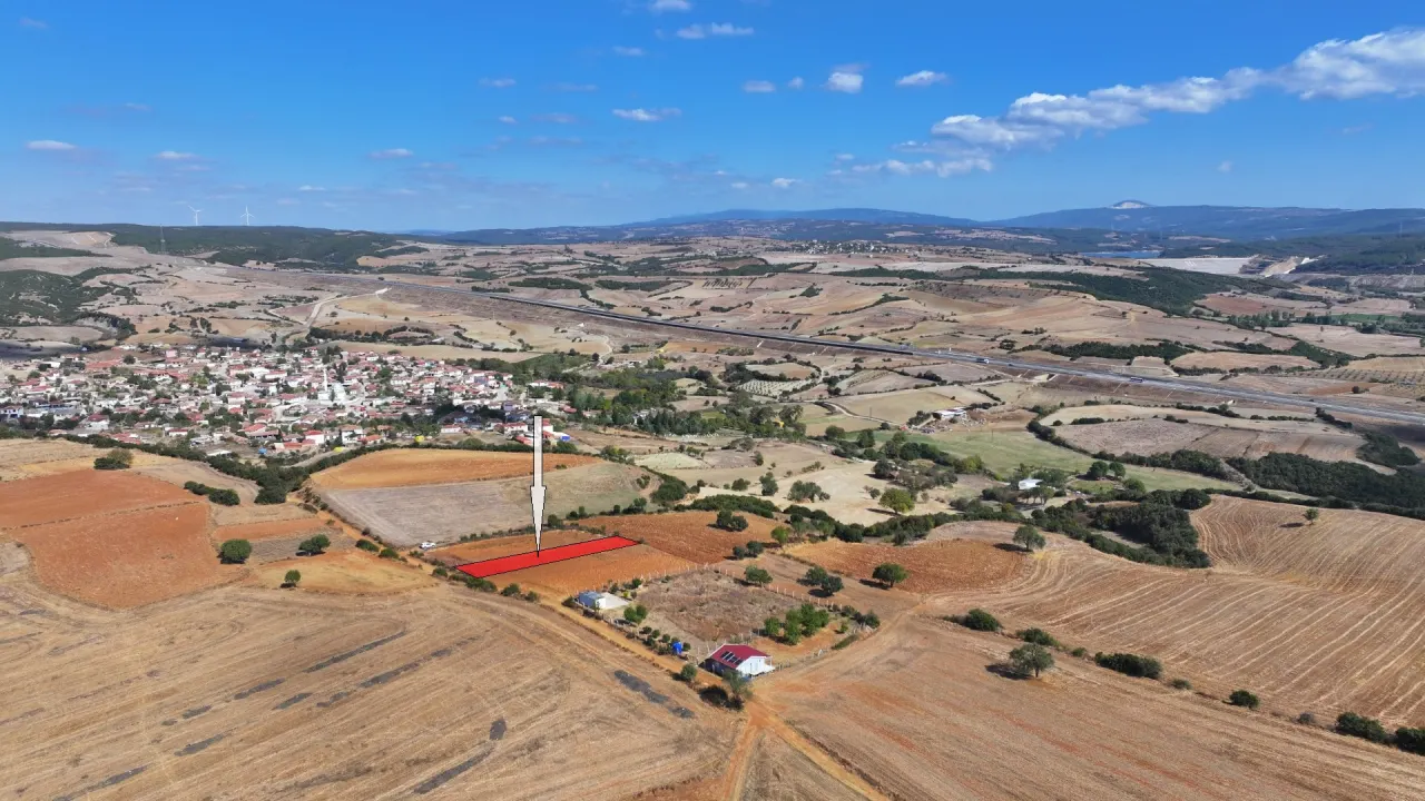 ÇANAKKALE GELİBOLU YÜLÜCEDE KÖYE YAKIN KONUMDA 608m2 TARLA - görsel 11