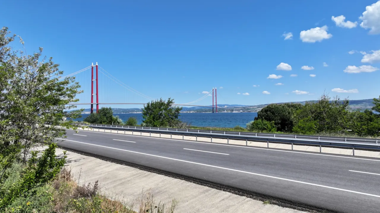 GELİBOLU SÜTLÜCE'DE KÖPRÜ VE BOĞAZ MANZARALI 1,070m2 ARAZİ - görsel 9