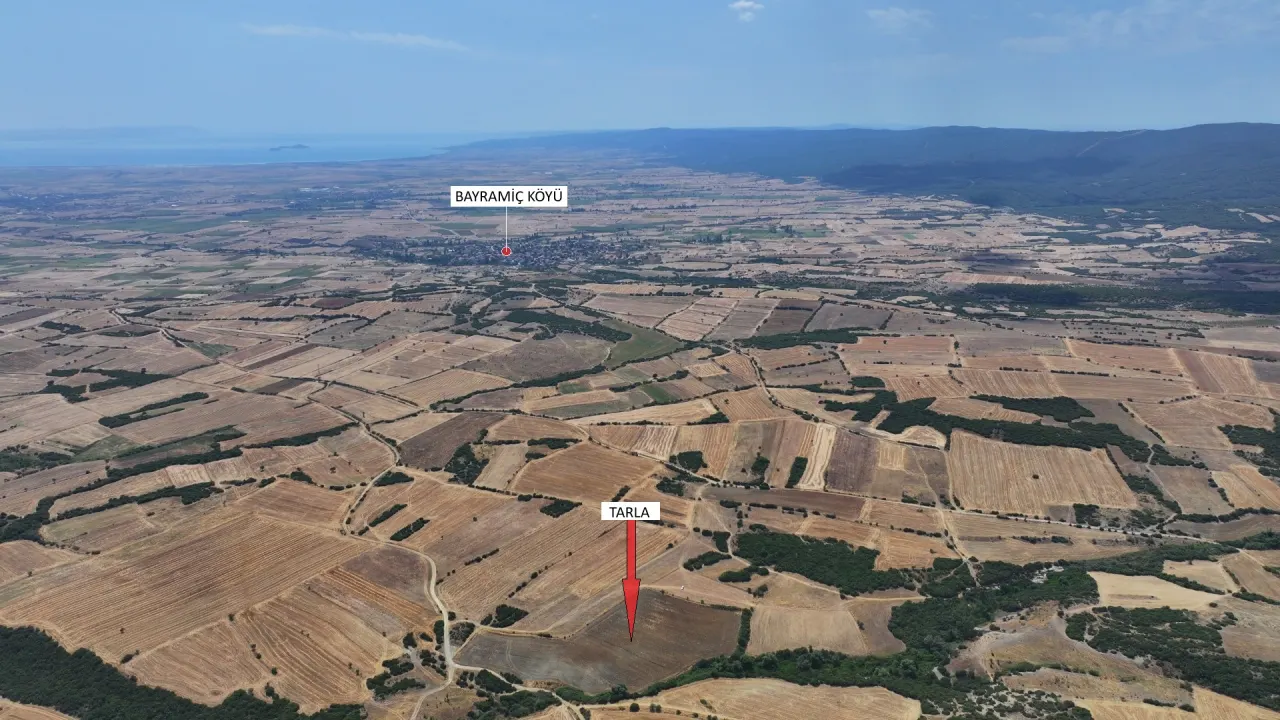 ÇANAKKALE GELİBOLU BAYRAMİÇ KÖYÜ'NDE 10.382 m² MÜSTAKİL TAPULU TARLA - görsel 2