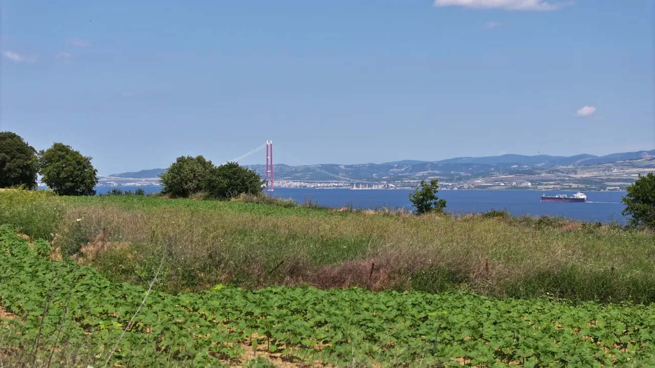 ÇANAKKALE GELİBOLU BURHANLI'DA 296m2 BOĞAZ MANZARALI ARSA - görsel 12