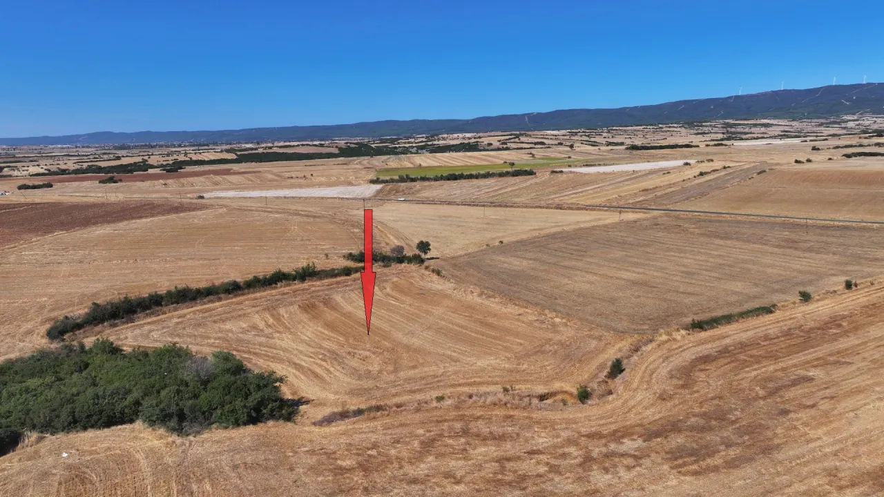 ÇANAKKALE GELİBOLU YÜLÜCE'DE KÖYE YAKIN MESAFEDE 6,808m2 TARLA - görsel 6