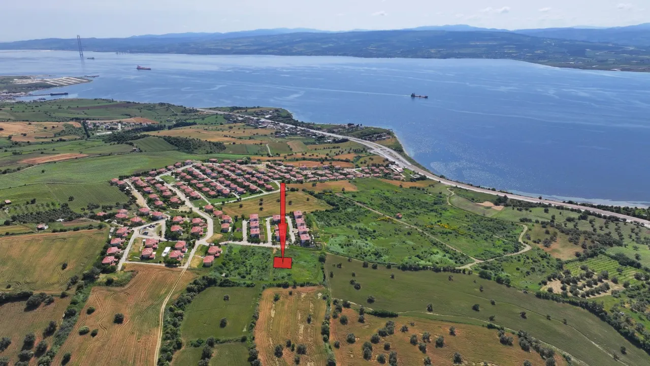 ÇANAKKALE GELİBOLU BURHANLI'DA BOĞAZ MANZARALI 508m2 ARSA - görsel 3