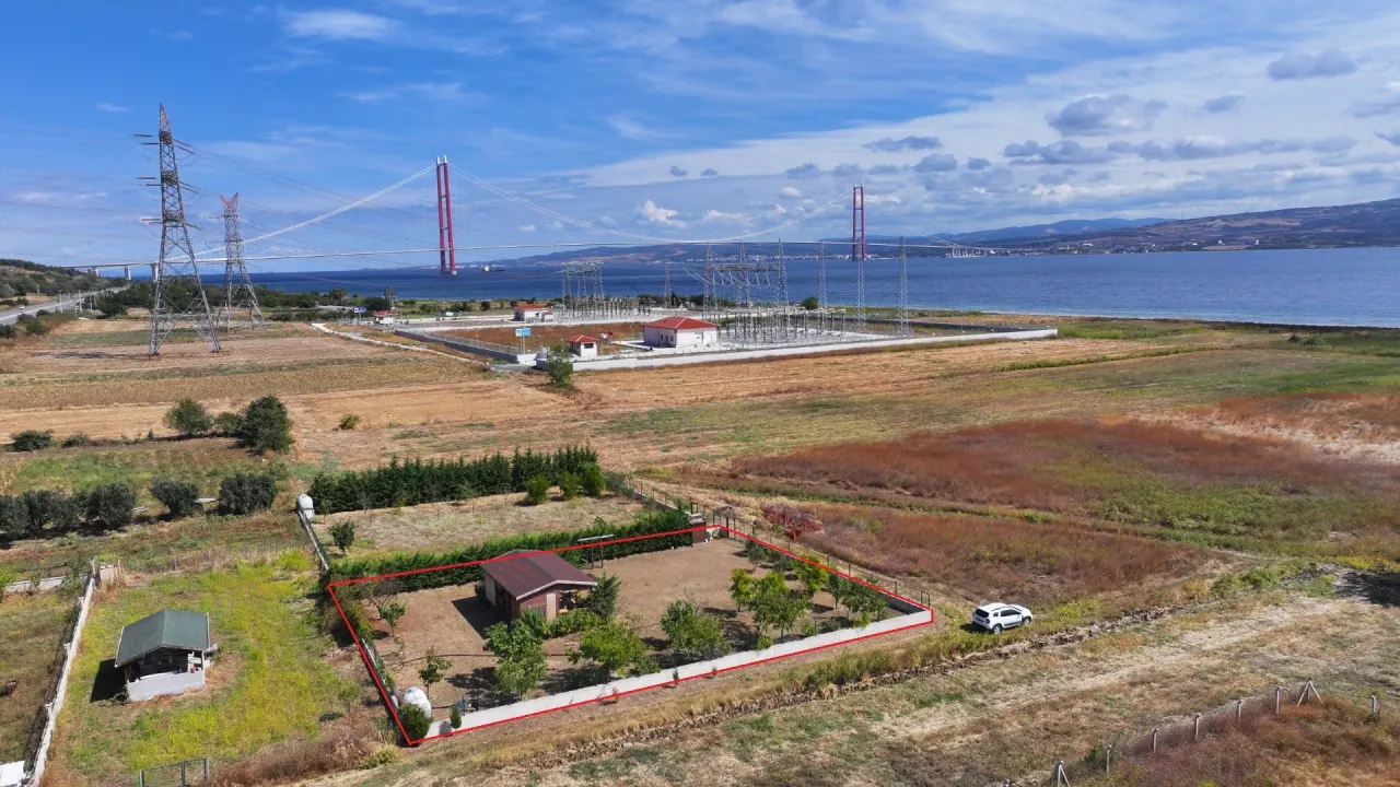 ÇANAKKALE GELİBOLU SÜTLÜCE 875m2 KÖPRÜ VE DENİZ MANZARALI ARSA - görsel 2