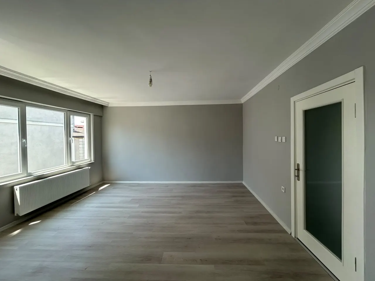 GELİBOLU ÇARŞI MERKEZİNDE 3+1 YENİ TADİLATLI SATILIK DAİRE - görsel 3