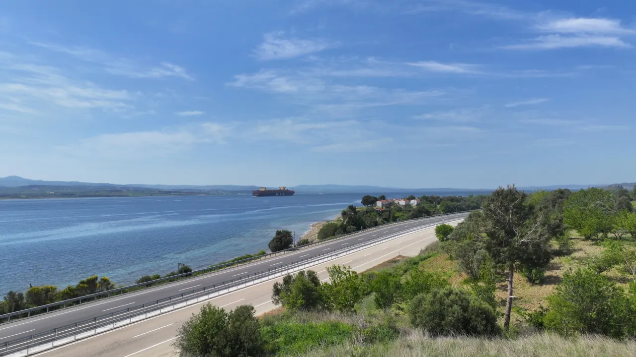 ÇANAKKALE GELİBOLU BURHANLI'DA DENİZ MANZARALI 4,408m2 ARSA - görsel 15
