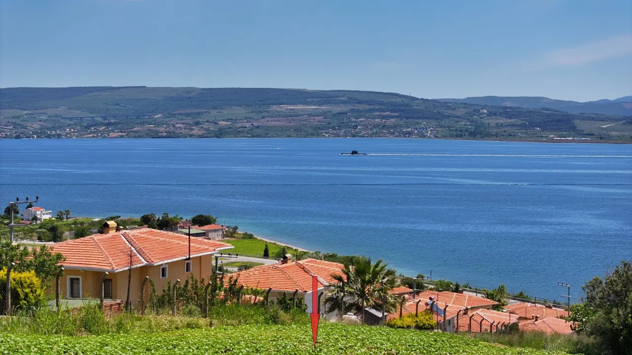 ÇANAKKALE GELİBOLU BURHANLI'DA BOĞAZ MANZARALI 8,062m2 TARLA - görsel 10