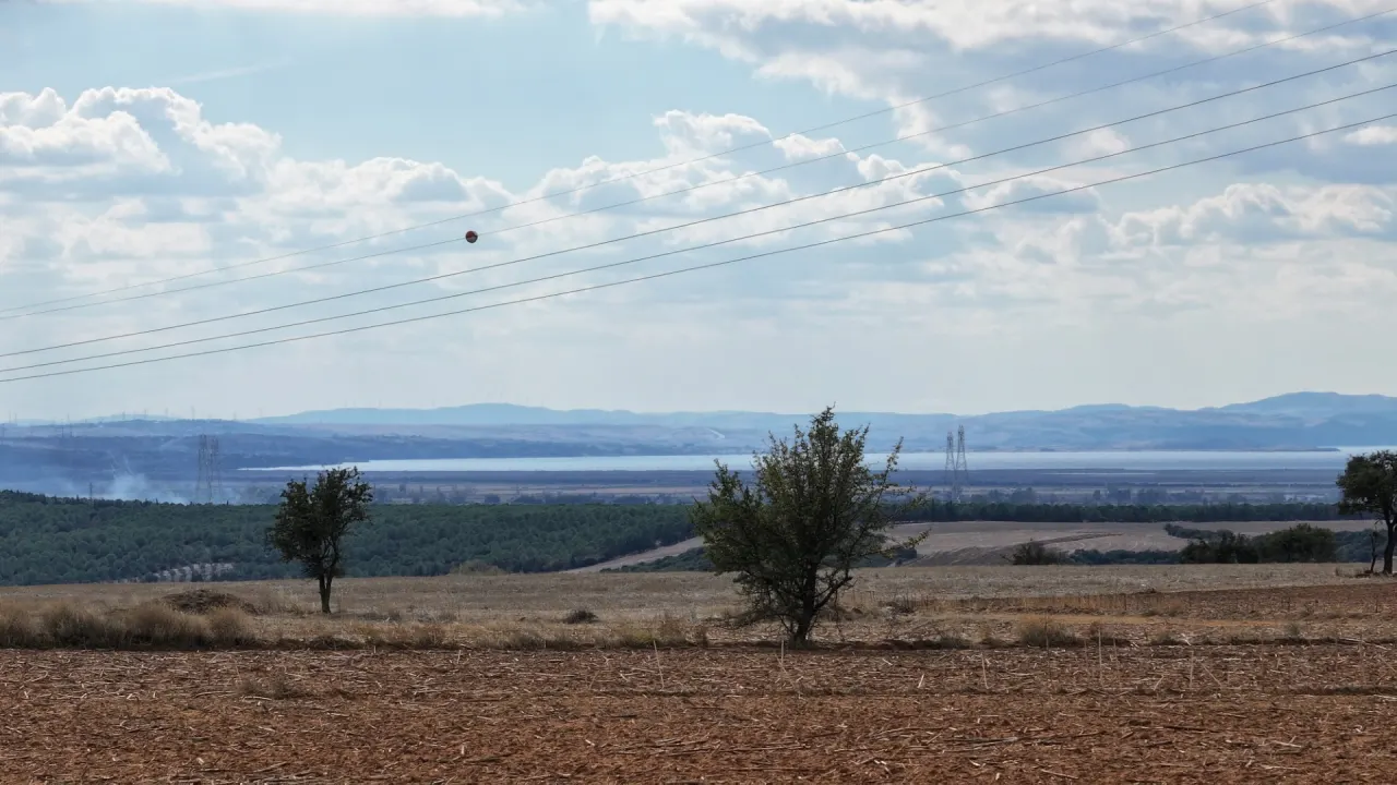 ÇANAKKALE GELİBOLU YÜLÜCE'DE MÜSTAKİL TAPULU KÖYE YAKIN 5,358m2 TARLA - görsel 19