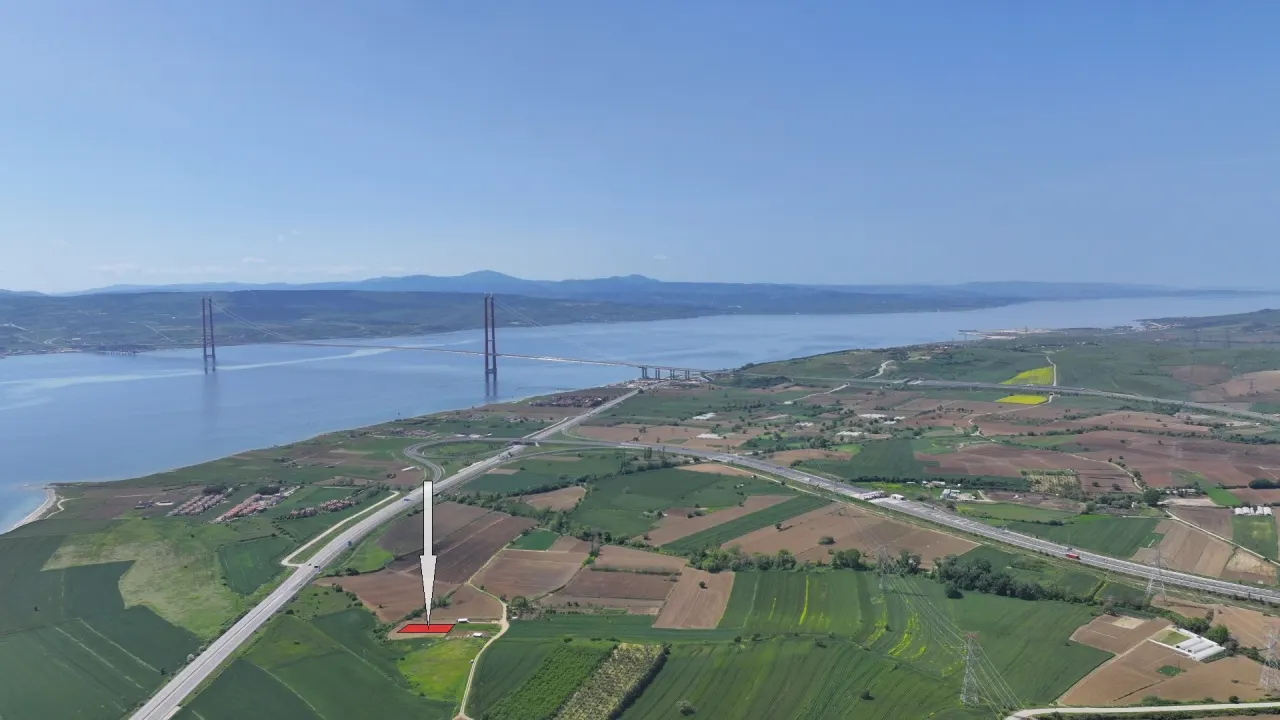 ÇANAKKALE GELİBOLU SÜTLÜCEDE 505m2 KÖPRÜ MANZARALI ARSA - görsel 7