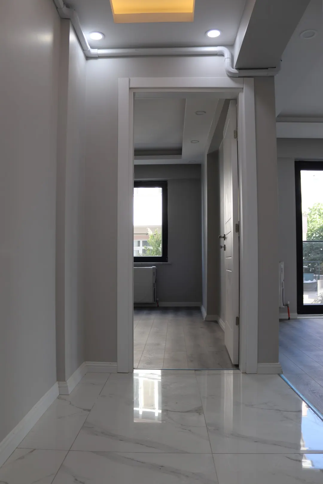 GELİBOLU’NUN EN PRESTİJLİ LOKASYONLARINDAN BİRİNDE  SIFIR  53 m²  1+1 OTURUMA HAZIR SATILIK DAİRE - görsel 3
