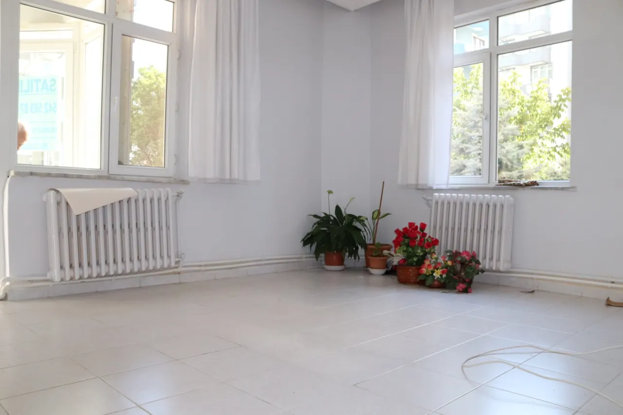 GELİBOLU HAMZAKOY SARMAŞIKLI’DA 3+1 GİRİŞ KAT SATILIK DAİRE - görsel 22