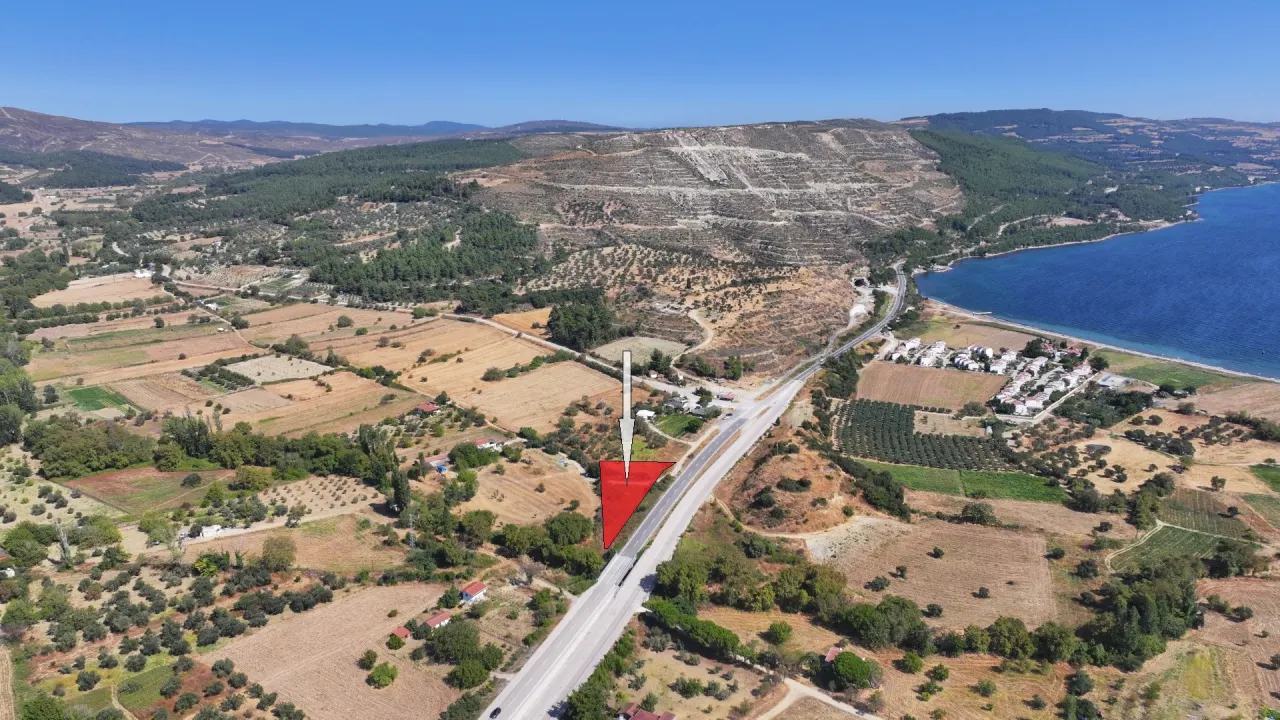 ÇANAKKALE GELİBOLU ILGARDERE'DE 1,183m2 YOLA CEPHE TARLA - görsel 5