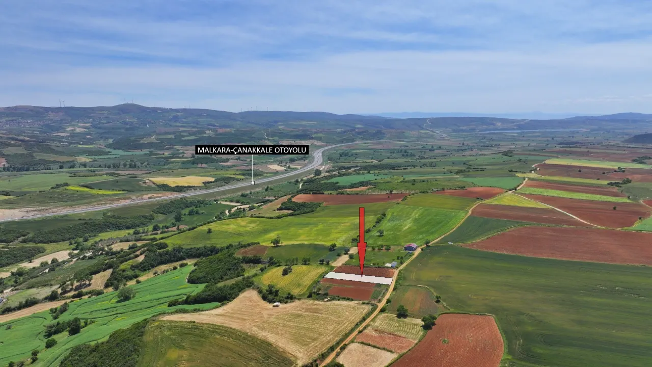 ÇANAKKALE GELİBOLU YÜLÜCEDE KÖYE YAKIN KONUMDA 608m2 TARLA - görsel 5