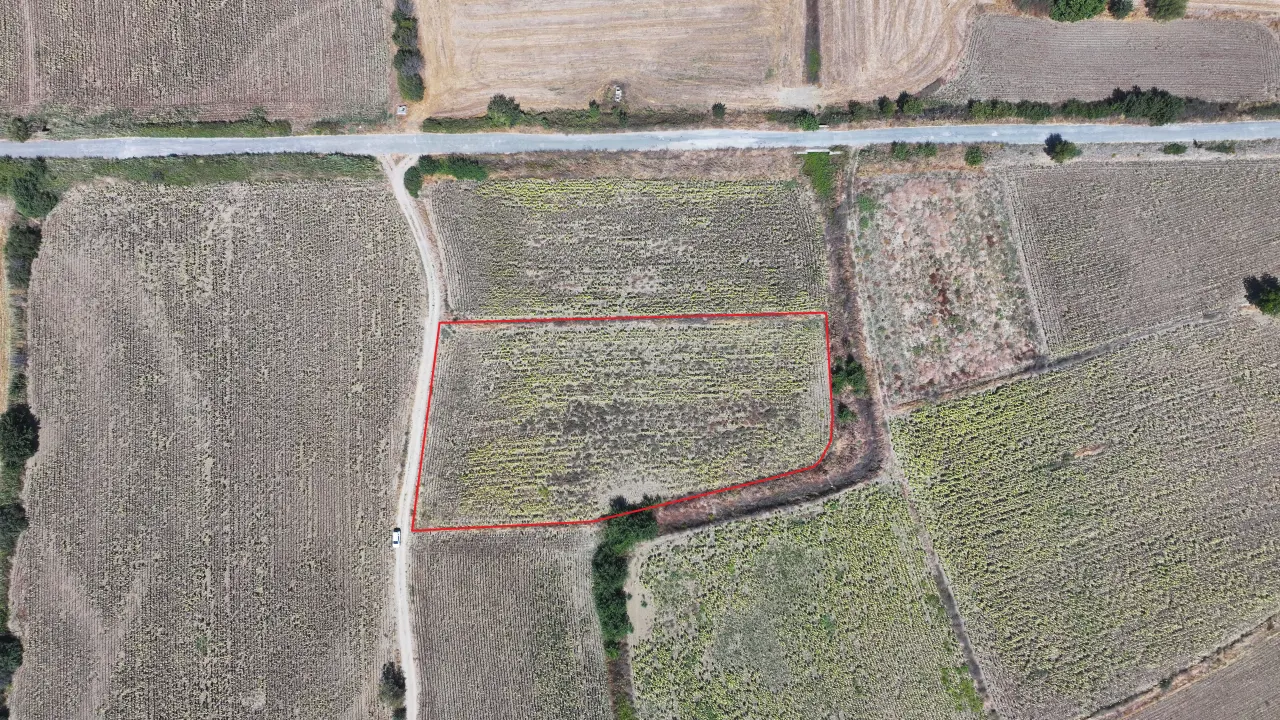ÇANAKKALE ECEABAT YALOVA KÖYÜNDE 6.061 m² YATIRIMLIK TARLA - görsel 9