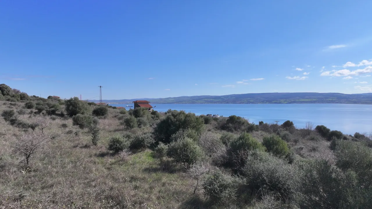 ÇANAKKALE GELİBOLU BURHANLI'DA BOĞAZ MANZARALI 474m2 ARSA - görsel 8