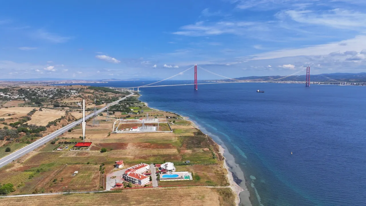 GELİBOLU SÜTLÜCE 875m2 KÖPRÜ VE DENİZ MANZARALI ARSA - görsel 2