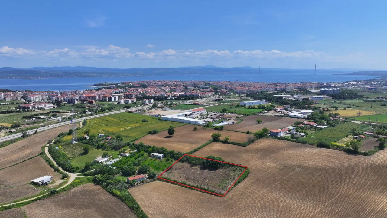 GELİBOLU GAZİSÜLEYMANPAŞA MAH. İMAR SINIRINDA 2,763m2 TARLA - görsel 3