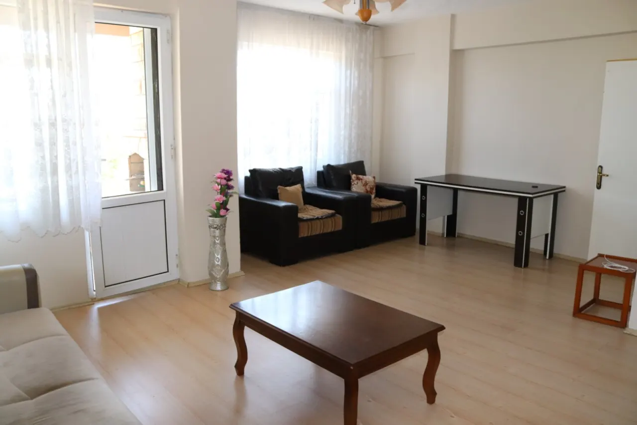 🏡 BAKONUNUNDAN KISMEN DENİZ MANZARALI 2+1 SATILIK DAİRE - görsel 3