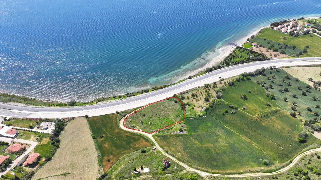 ÇANAKKALE GELİBOLU BURHANLI'DA DENİZ MANZARALI 4,408m2 ARSA - görsel 2