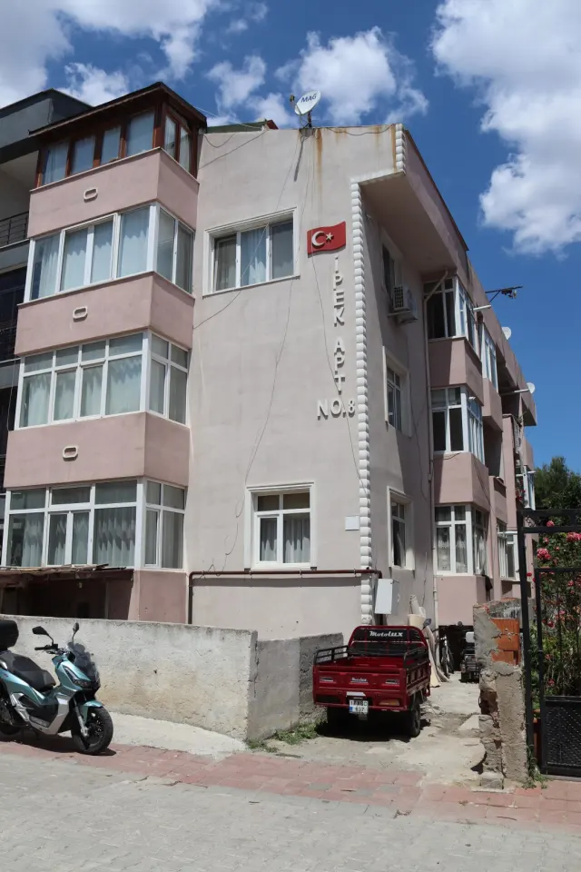 GELİBOLU GAZİSÜLEYMANPAŞA 18 EVLER MEVKİİNDE SATILIK 2+1