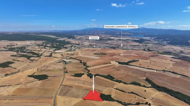 ÇANAKKALE GELİBOLU YÜLÜCE'DE KÖYE YAKIN MESAFEDE 6,808m2 TARLA