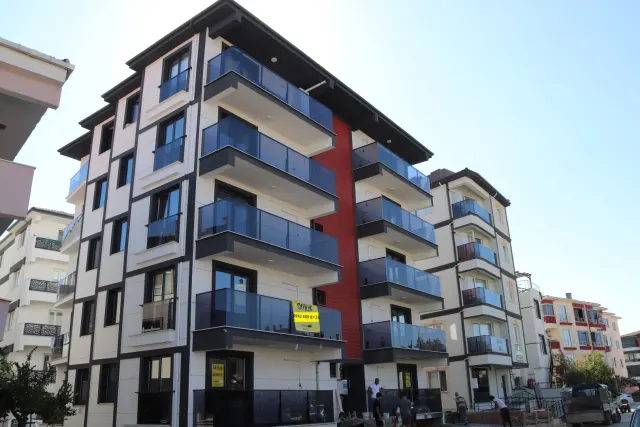 GELİBOLU’NUN EN GÖZDE LOKASYONLARINDAN BİRİNDE  ÖN CEPHE SIFIR  1+1   53 m² SATILIK DAİRE