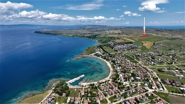ÇANAKKALE GELİBOLU GÜNEYLİDE ANA YOLA CEPHE DENİZ MANZARALI 9,213m2 TARLA
